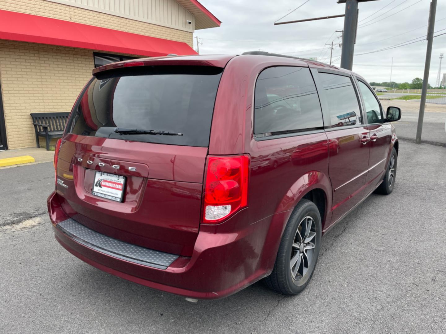 2017 Maroon Dodge Grand Caravan Passenger (2C4RDGBG9HR) with an V6, Flex Fuel, 3.6 Liter engine, Automatic, 6-Spd transmission, located at 8008 Warden Rd, Sherwood, AR, 72120, (501) 801-6100, 34.830078, -92.186684 - Photo#7